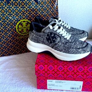 Tory Burch Sneakers Size 7M - NEW WITH TAGS!